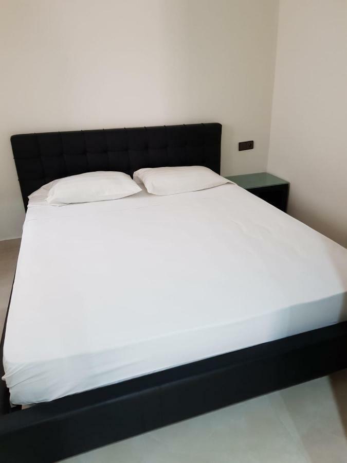 Saramica Seaside Apartment Fnideq Esterno foto
